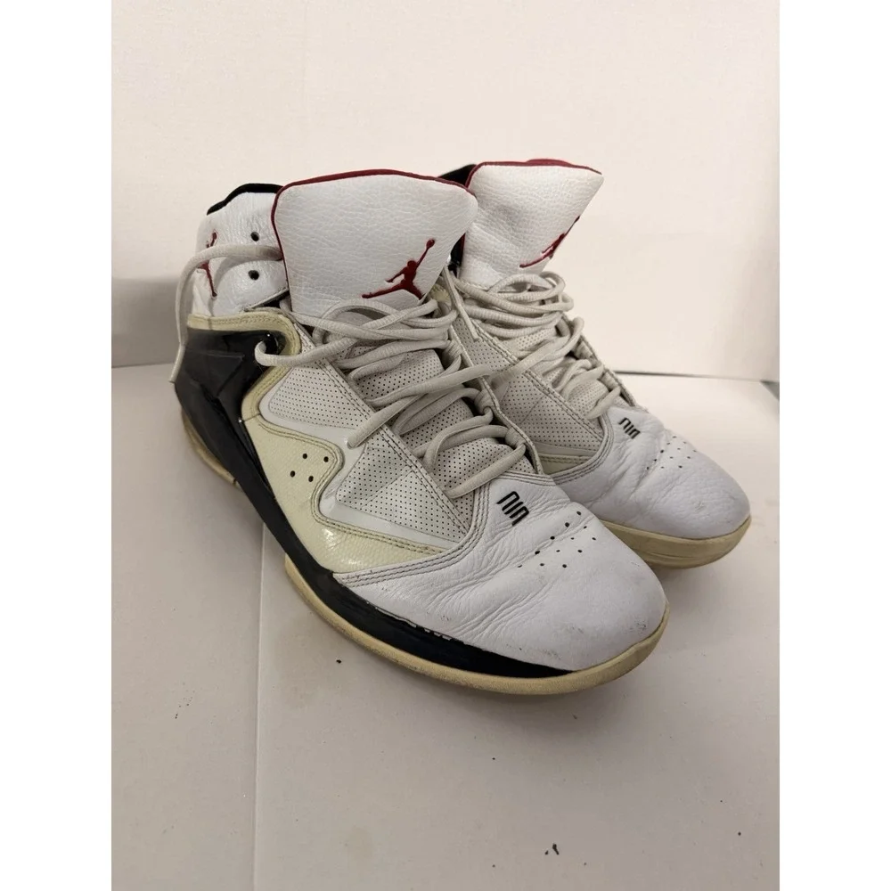 Jordan Flight 23 Classic White Varsity Red Black 414759-101 Men's Size 12